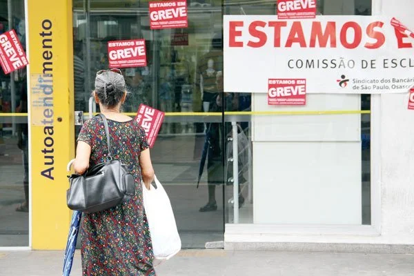 Bancários vão para o quarto dia de paralisação