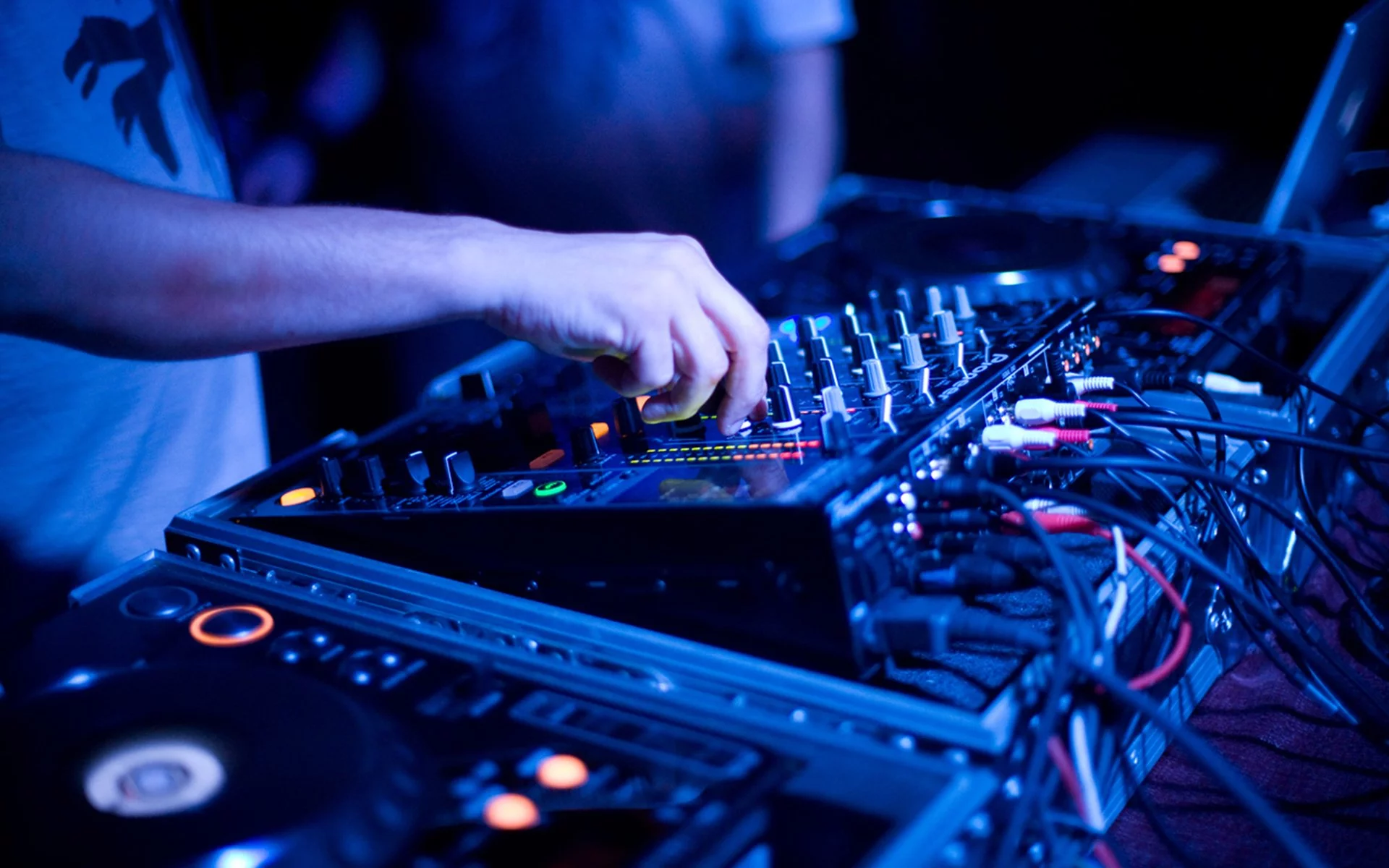 Sesc Osasco oferece curso de DJ gratuito
