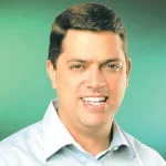 Marcos Neves é prefeito de Carapicuíba.