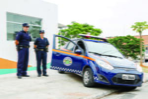Vítima aproveitou descuido do motorista para acionar GCM / Foto: Filipe Nunes
