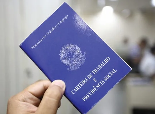 Programa reúne 6,7 mil vagas no estado