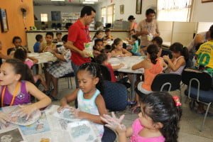 "Biblioférias" ensina técnicas de prevenção do mosquito da dengue para crianças
