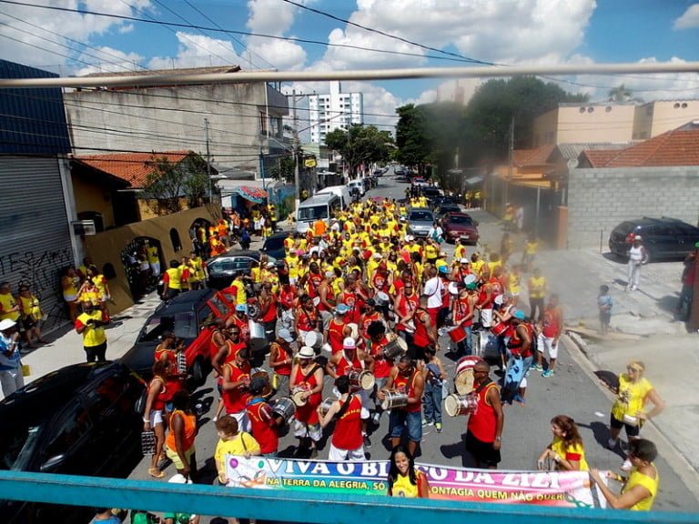 Bloco da Zizi contra o preconceito nas ruas de Osasco