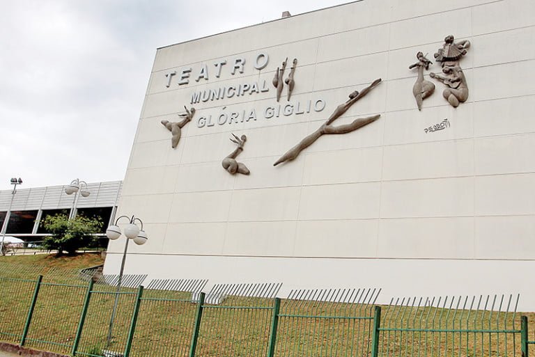Teatro Municipal: Reforma deve ser entregue dia 26