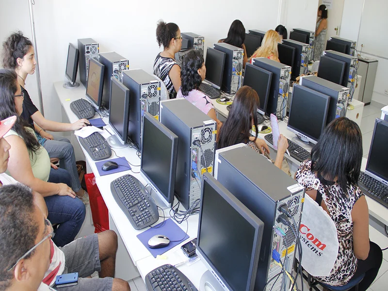 Barueri abre novas vagas para cursos de informática