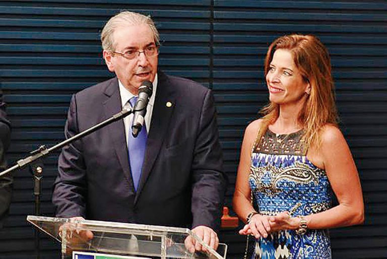 Mulher de Cunha usou propina para comprar sapatos, diz MPF