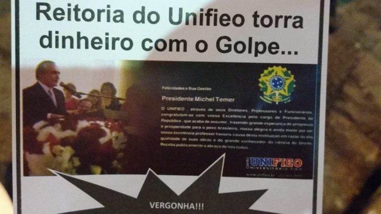 Protesto contra apoio do Unifieo ao governo de Michel Temer