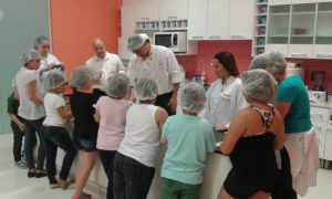 Cursos de culinária para crianças e adultos