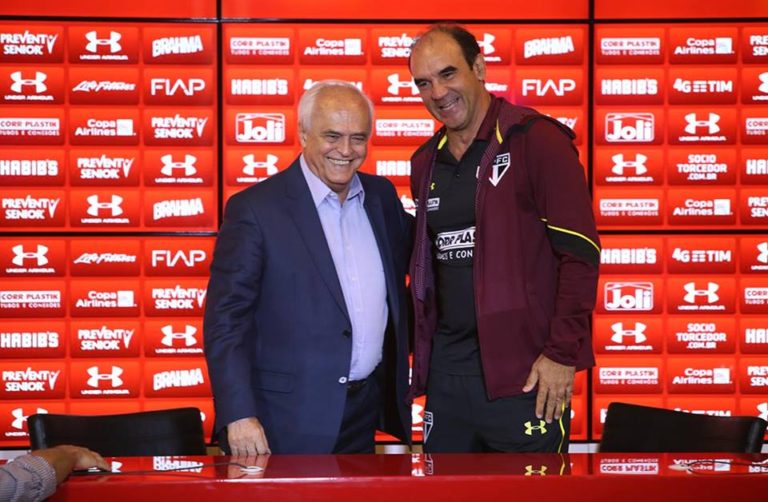 Fala, Zé Corneta: São Paulo me transforma em Mãe Dináh