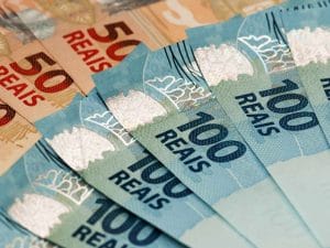 Baixo crescimento marcará economia em 2017, preveem especialistas
