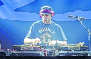 Show é gratuito e acontece no dia 21, sábado, às 20h / Foto: Divulgação