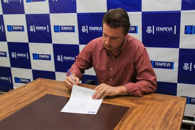 Prefeito de Itapevi quer criar Controladoria-Geral do município Prefeito de Itapevi quer criar Controladoria-Geral do município