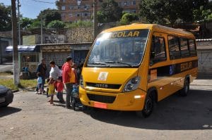 Motoristas de transporte escolar de Carapicuíba tem até sexta para renovar alvará