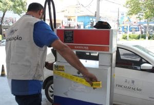 Combustível adulterado: veja como denunciar irregularidades
