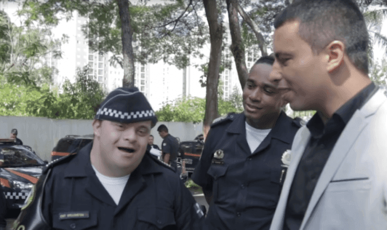 Jovem com Síndrome de Down vira Guarda Municipal por um dia em Osasco; veja vídeo