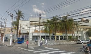 Quadrinha fugiu antes da polícia chegar / Foto: Reprodução Google Maps