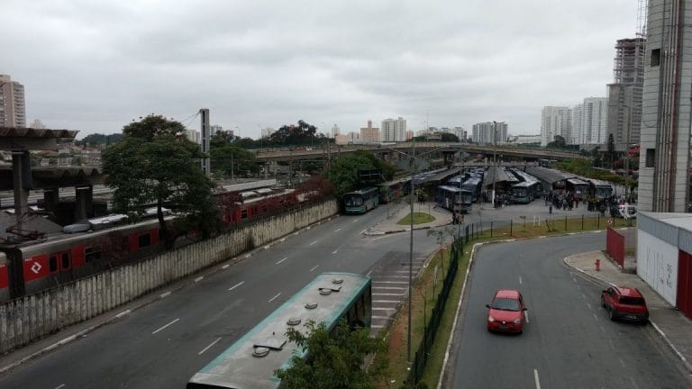 Greve geral: terminal do Largo de Osasco continua fechado e ônibus devem voltar à garagem