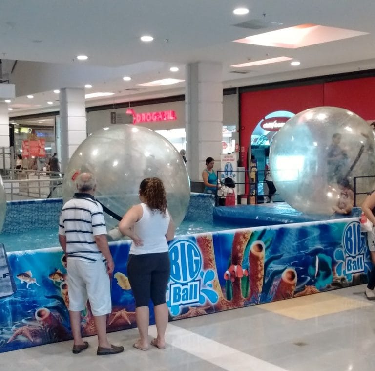 Big Ball é atração no SuperShopping