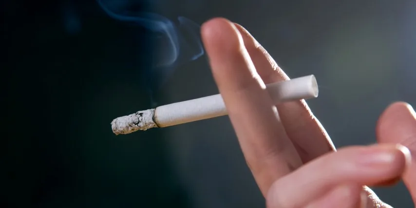 Empresa pode proibir que funcionário fume durante expediente?
