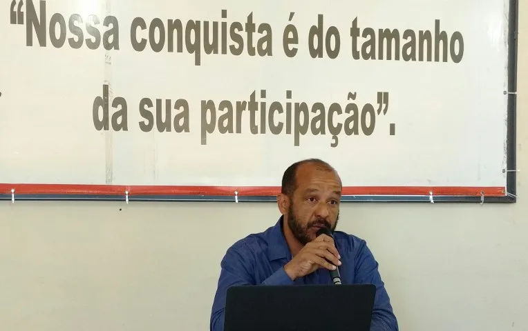 Amaro Pereira: Por que os políticos não aprovam uma reforma trabalhista para eles?