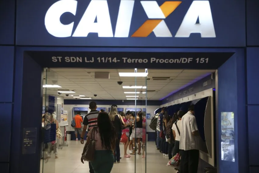 PIS para trabalhadores nascidos em março e abril