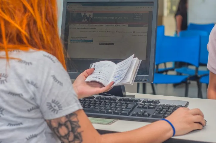 vagas de emprego em Cotia