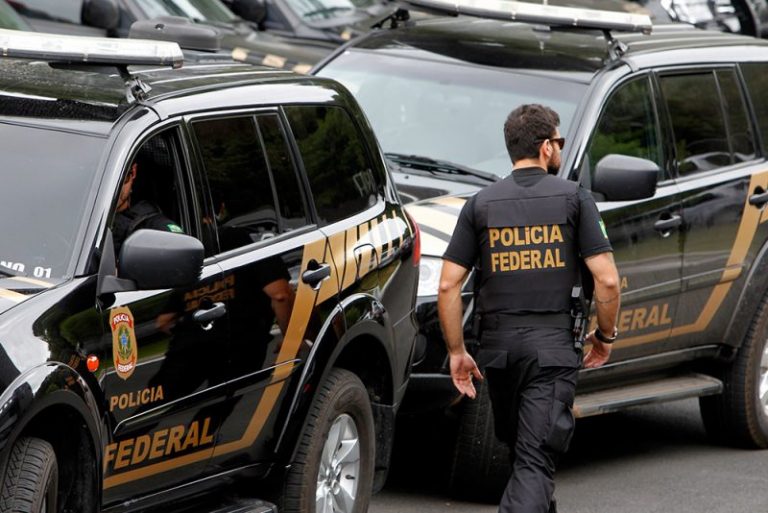 Operação da Polícia Federal cumpre mandados em Barueri e Santana de Parnaíba