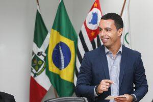 Rogério Lins
