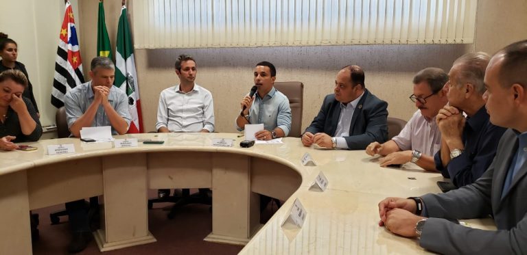 Prefeitura de Osasco vai pagar todas as rescisões trabalhistas pendentes, anuncia Rogério Lins