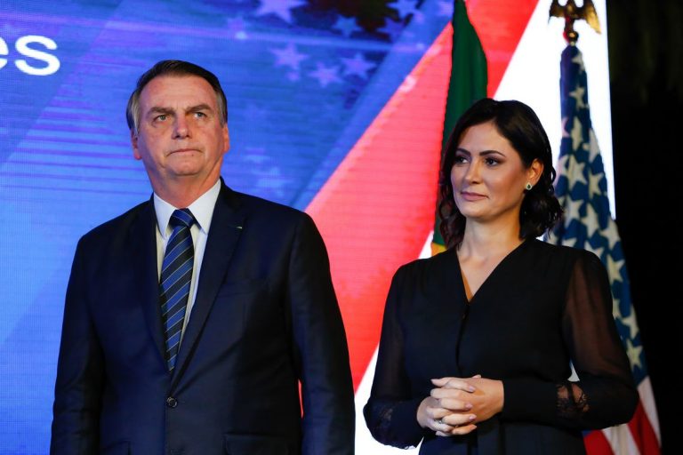 Bolsonaro faz apelo para que reivindicações dos policiais sejam atendidas
