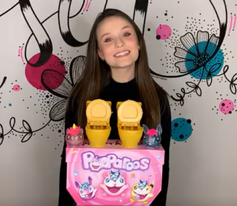 Larissa Manoela vira embaixadora de brinquedo que faz “cocô de gliter”