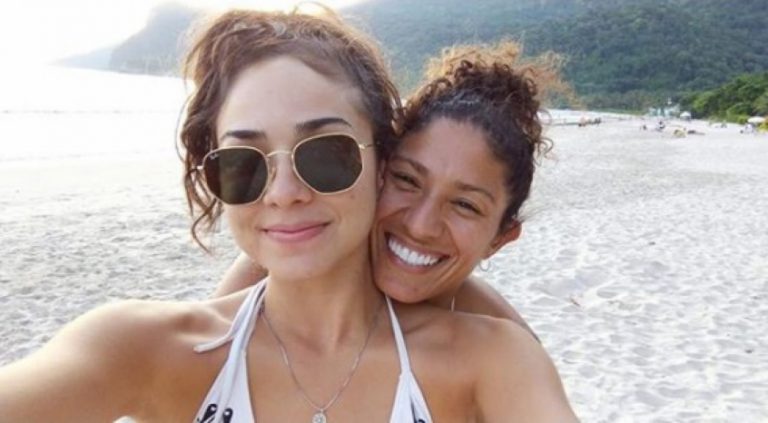 Osasquense Cristiane, jogadora do São Paulo e da seleção, pede a namorada em casamento