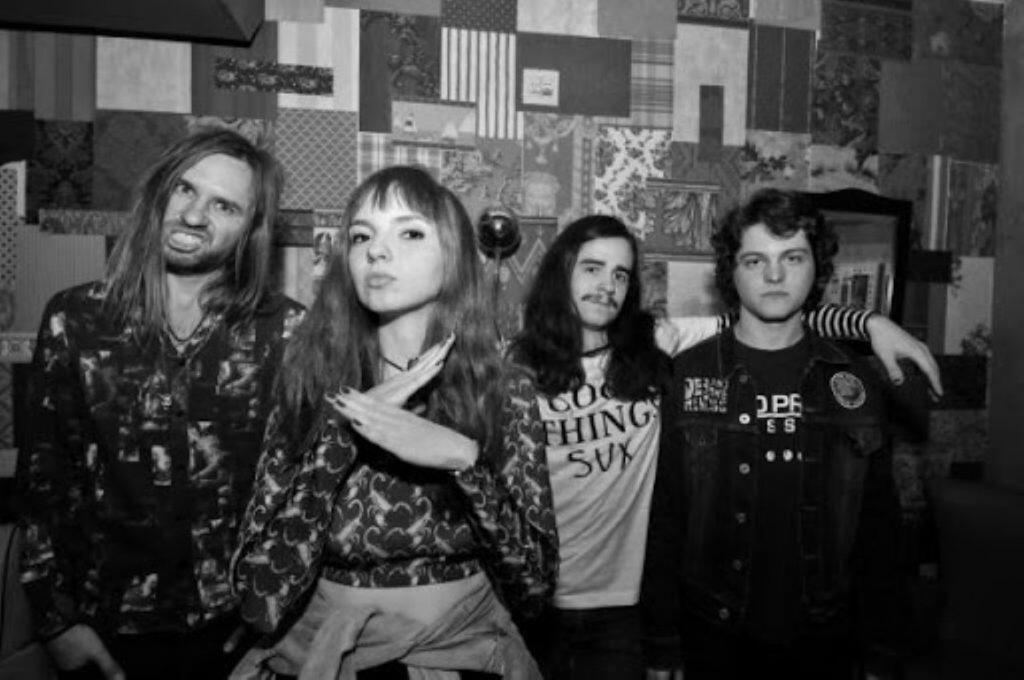 Deb and the Mentals