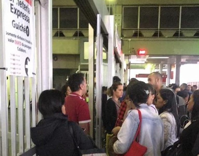 Manhã de caos: chuva interrompe circulação de trens em Osasco e região