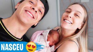 Vídeo do nascimento da filha de Júlio Cocielo, youtuber de Osasco, emociona a internet