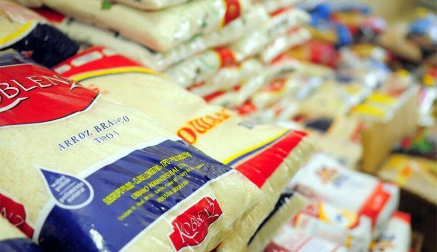 Sinpospetro Osasco arrecada mantimentos para doar a frentistas carentes