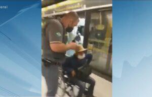 falso cadeirante metrô