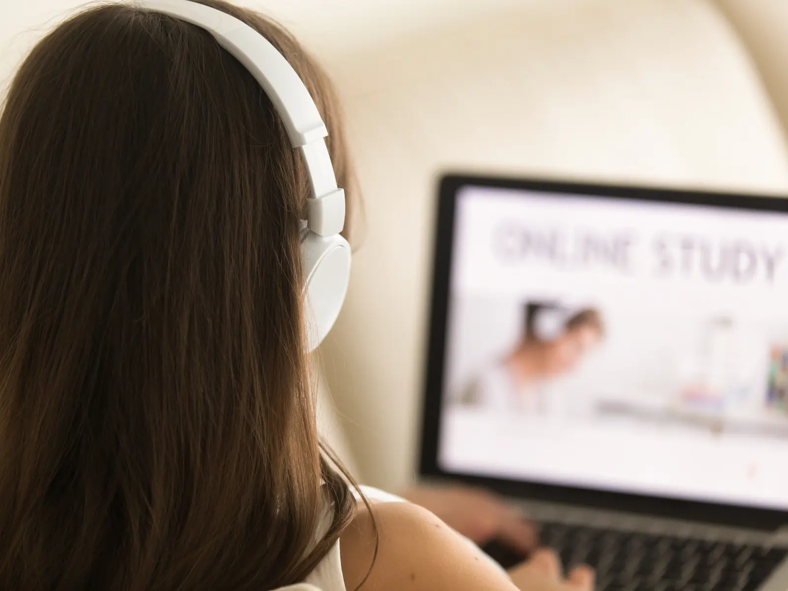 cursos profissionalizantes gratuitos para mulheres