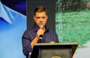 Marcos Neves Carapicuíba