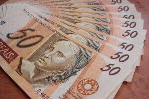 dinheiro notas reais