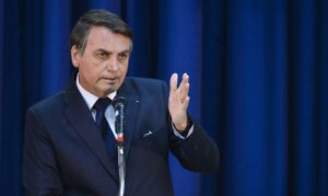 bolsonaro leite condensado imprensa