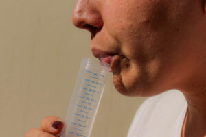 teste de covid-19 com saliva