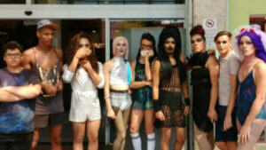 drag queens shopping penha