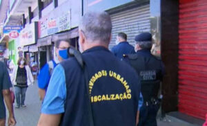 Operação fecha bares e tabacarias em Osasco