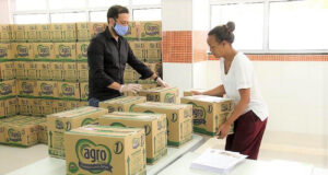 alunos de barueri receberão cestas básicas da prefeitura