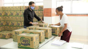 alunos de barueri receberão cestas básicas da prefeitura