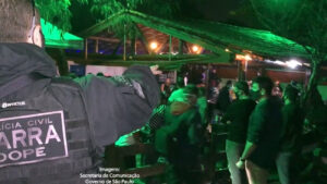 festa clandestina aldeia de carapicuíba
