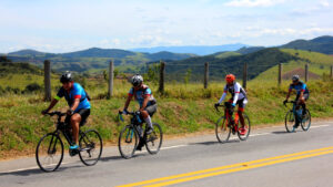 ciclistas osasquenses pedalam até paraty