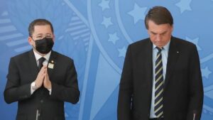 bolsonaro mascara
