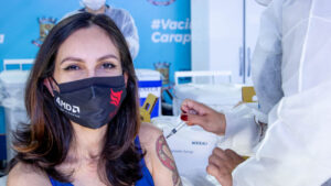 vacinação covid 19 carapicuíba